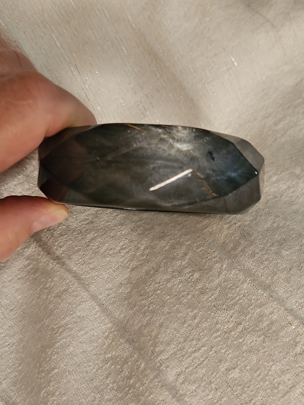 Vintage Silver Metallic Faceted Resin Bangle Bracelet - Picture 4 of 6